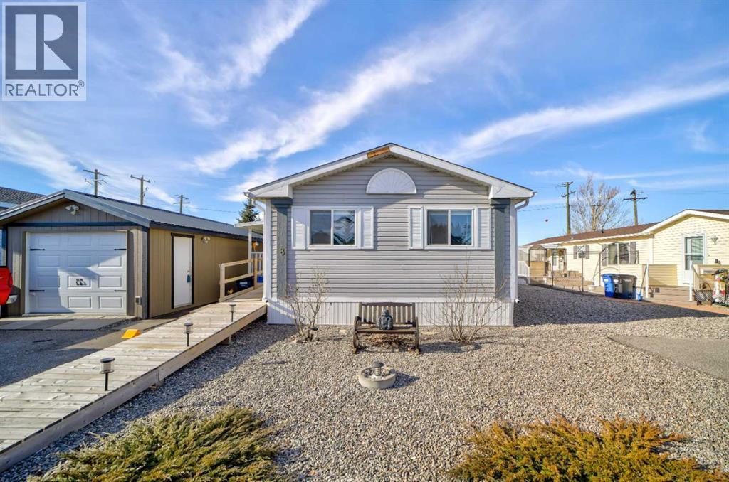 8 Palomino Road, Fort Macleod